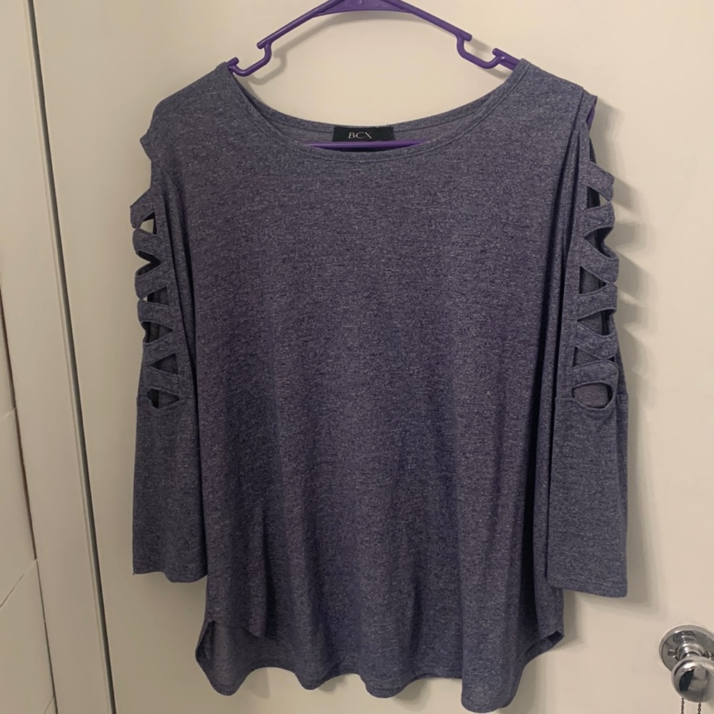 (BCX) Bracelet sleeve shirt
